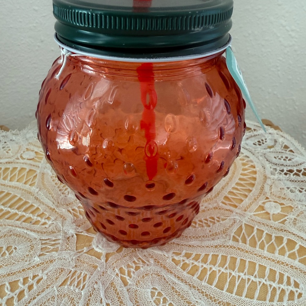 NWT strawberry glass mug with straw great gift idea - Picture 2 of 2